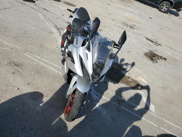 2024 SUZUKI GSX800 F JS1EM13B4R7100775
