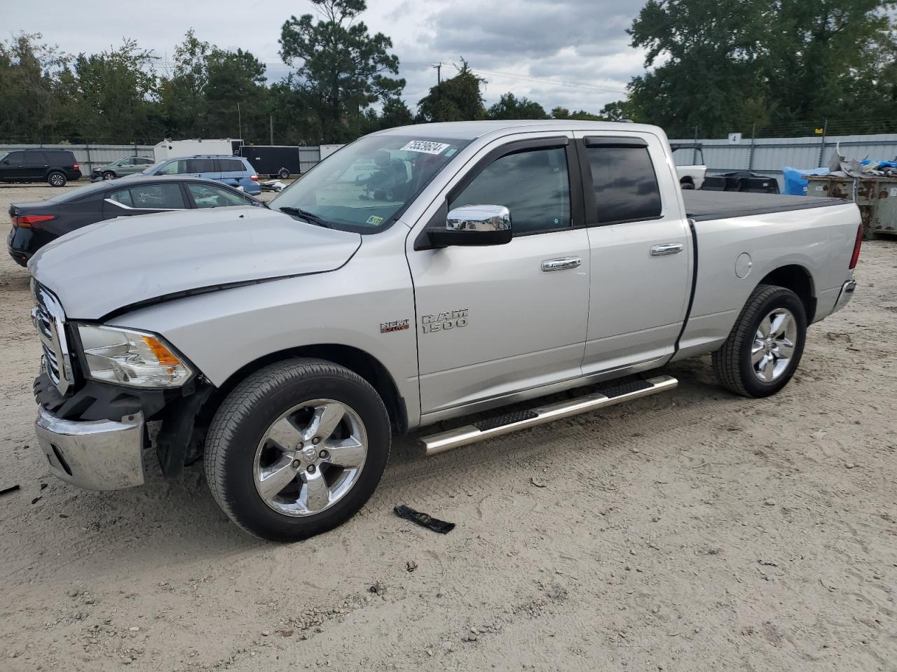 RAM 1500 2015 SLT