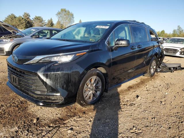 2022 TOYOTA SIENNA LE - 5TDBSKFCXNS070139
