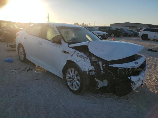 VIN 5XXGU4L30JG262309 2018 KIA OPTIMA no.4