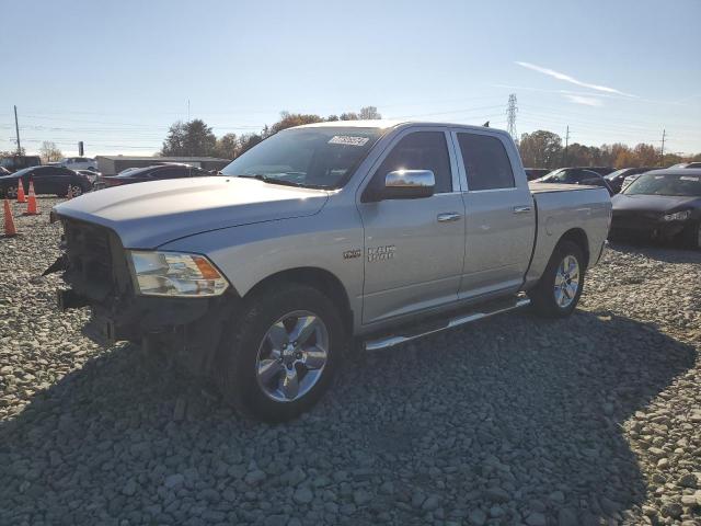 RAM 1500 SLT