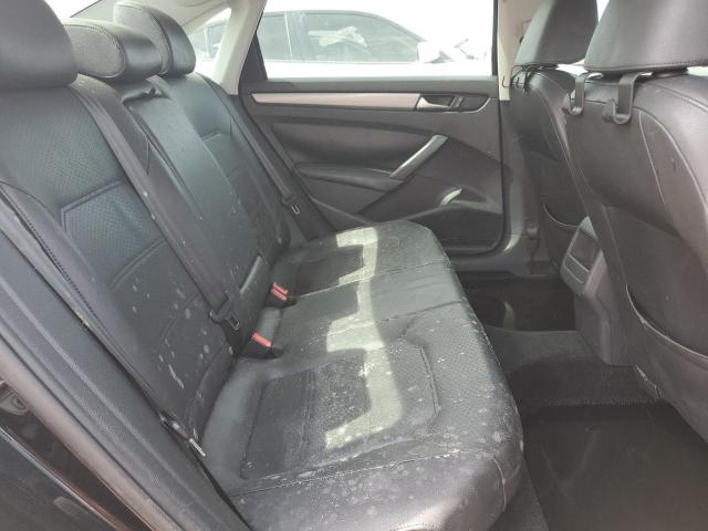 2015 VOLKSWAGEN PASSAT S - 1VWAT7A30FC081566