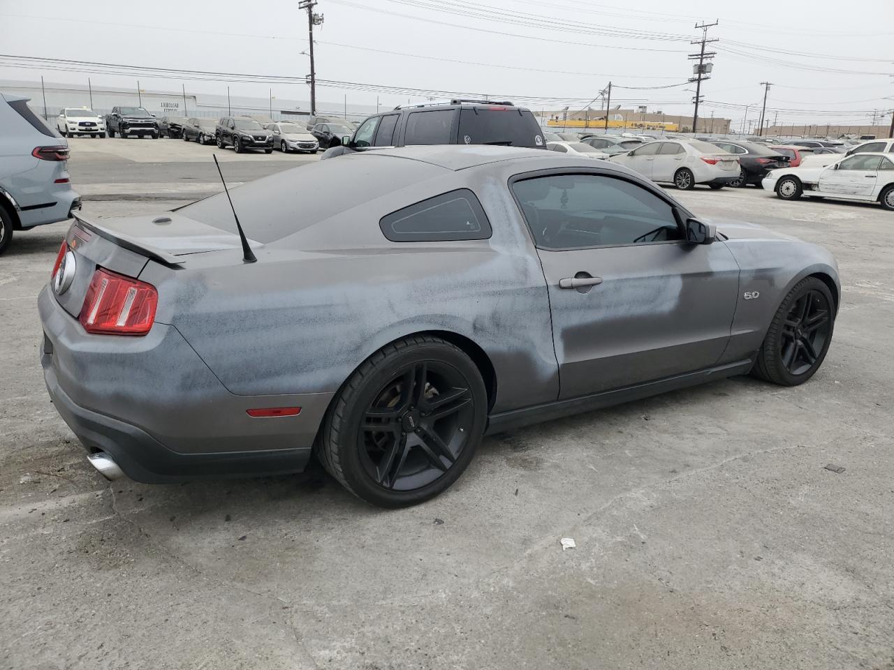 FORD MUSTANG GT 2011 gray coupe gas 1ZVBP8CF7B5168062 photo #4