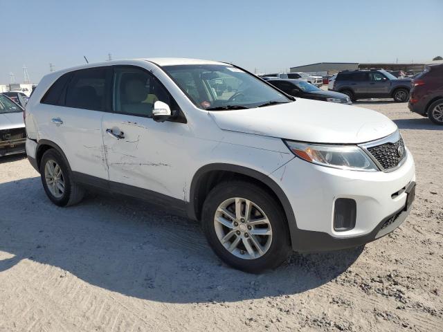 VIN 5XYKT3A63FG609980 2015 KIA Sorento, LX no.4