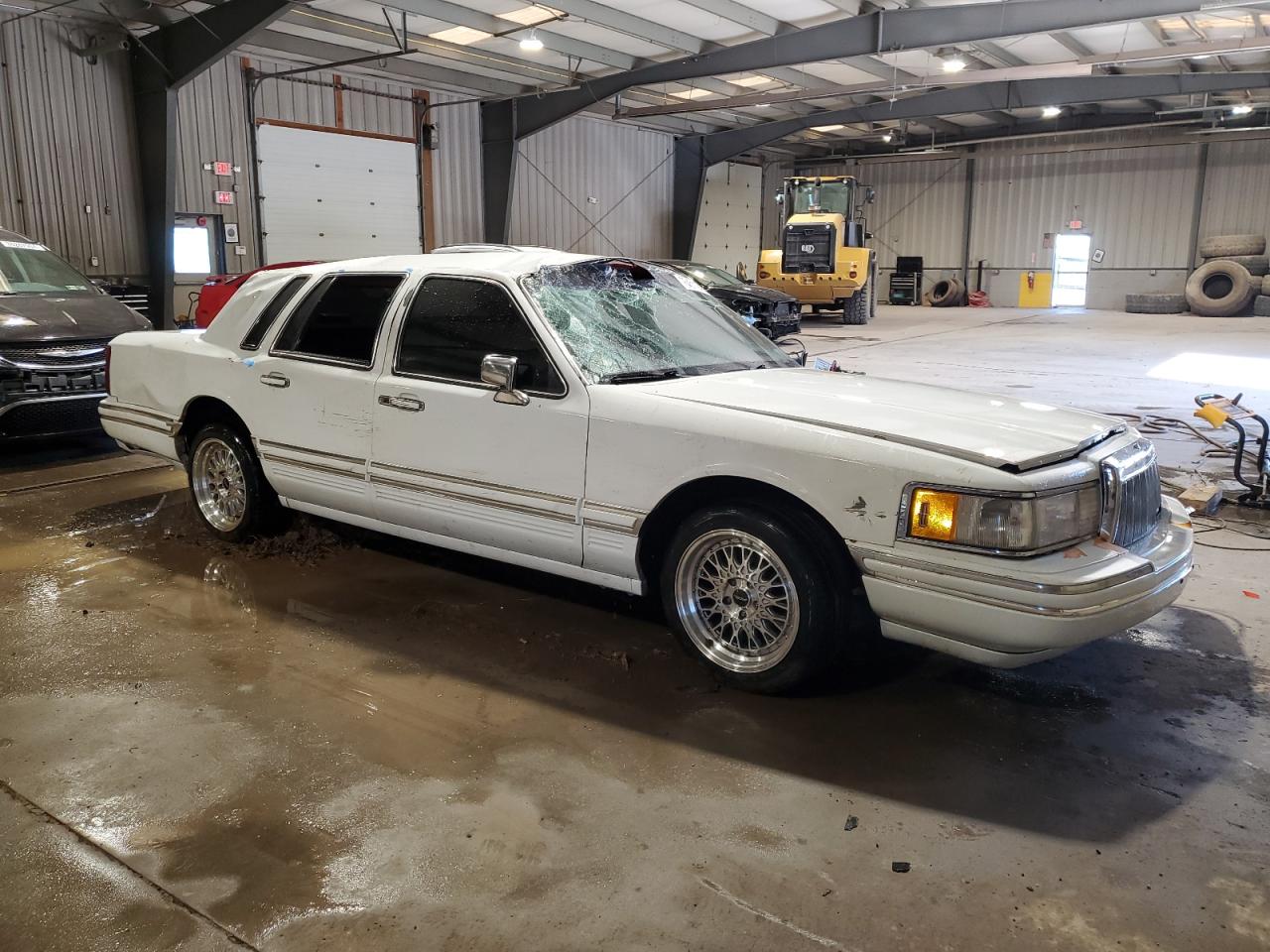 Lot #2988192989 1991 LINCOLN TOWN CAR E