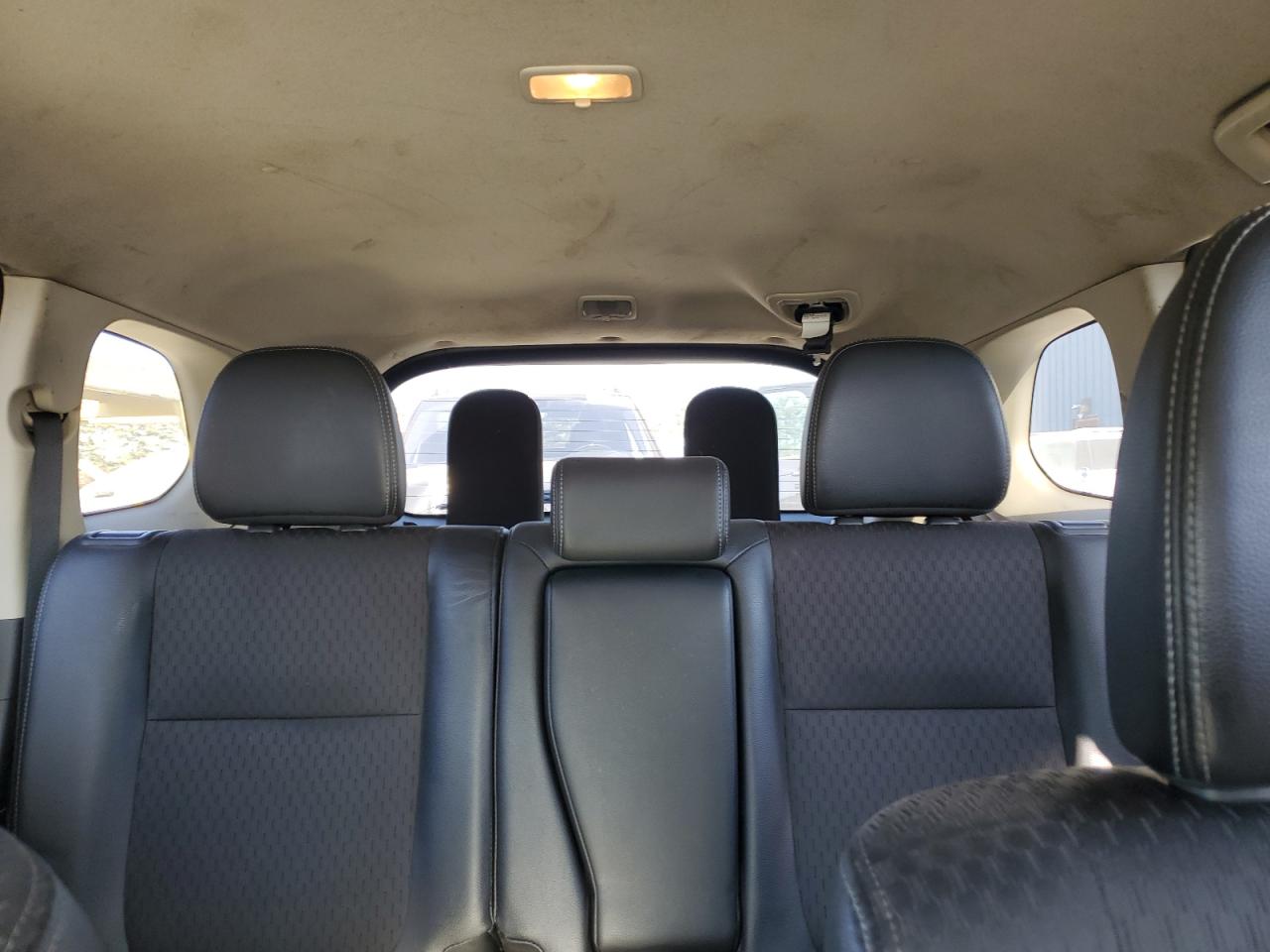 MITSUBISHI OUTLANDER SE