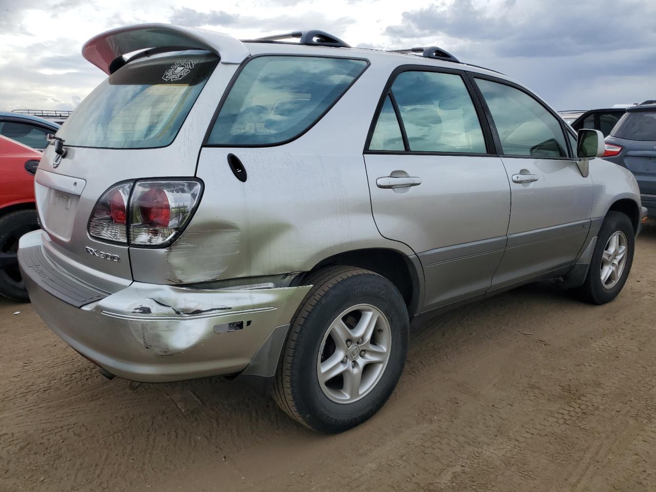 Lot #2919373447 2002 LEXUS RX 300