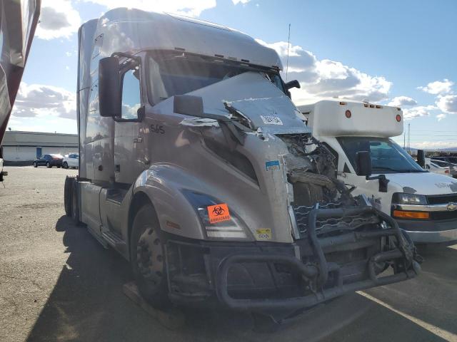 2021 VOLVO VN VNL #3034744635