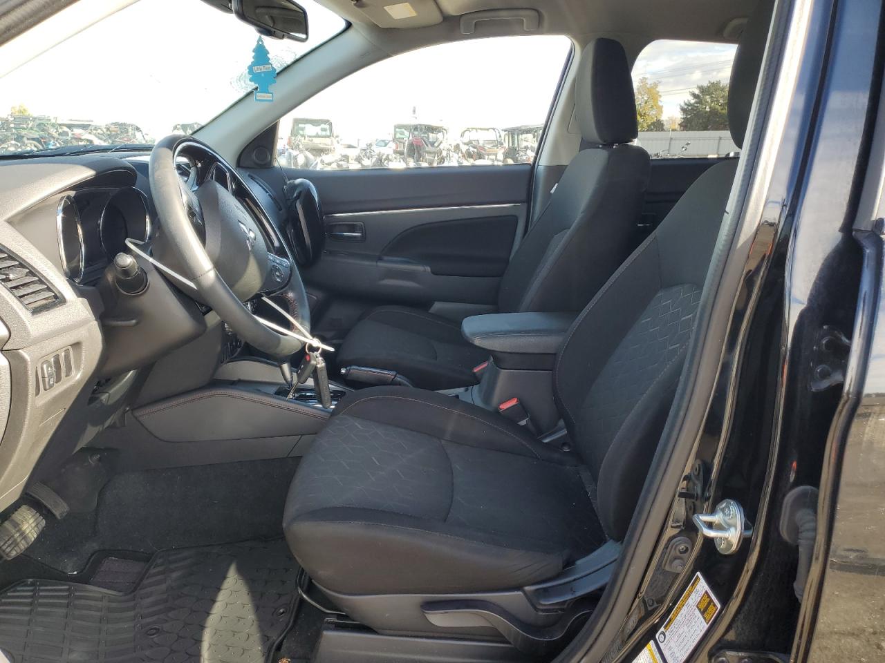 MITSUBISHI OUTLANDER ES