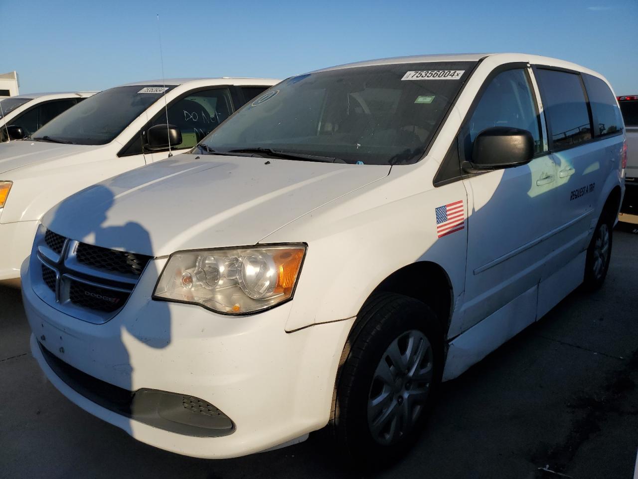 Lot #2923847886 2017 DODGE GRAND CARA