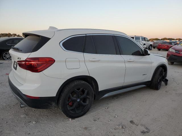 VIN WBXHU7C30J5H43838 2018 BMW X1 no.3