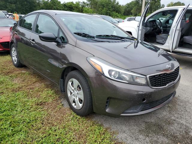 VIN 3KPFL4A7XJE176292 2018 KIA Forte, LX no.4