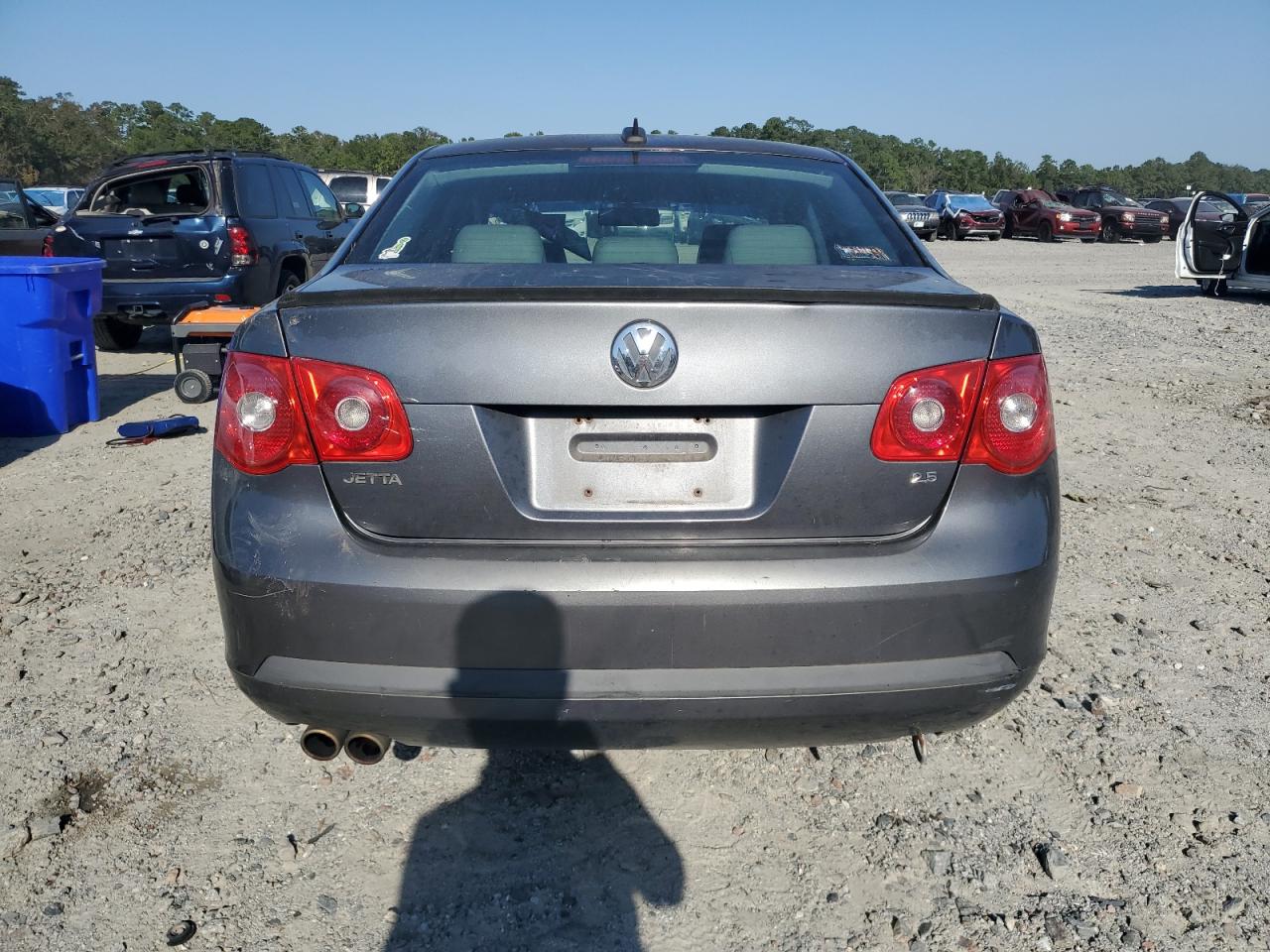 Lot #2923922937 2006 VOLKSWAGEN JETTA 2.5