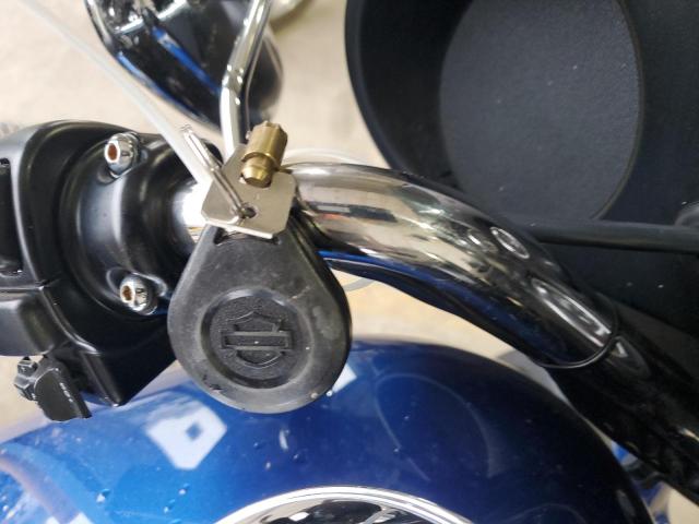 2010 HARLEY-DAVIDSON FLHTCU 1HD1FC41XAB611200