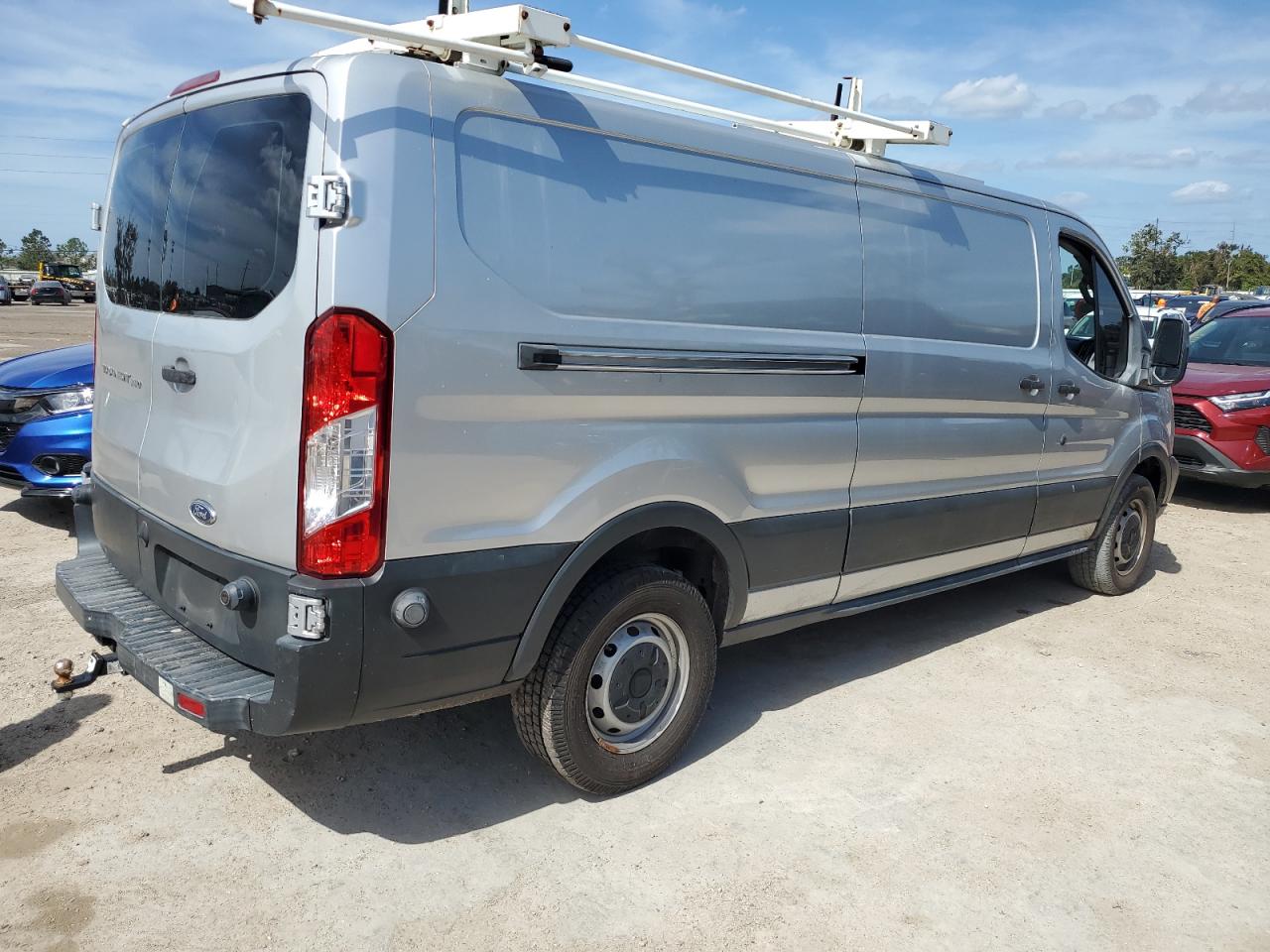 Lot #2977139168 2017 FORD TRANSIT T-