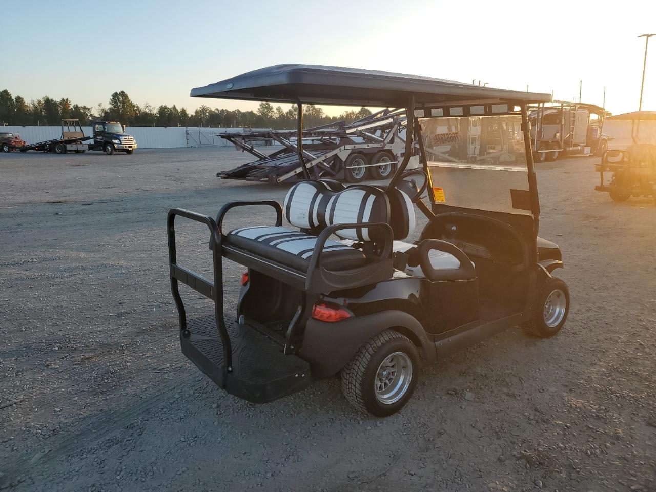 Lot #2943034353 2011 OTHER GOLF CART