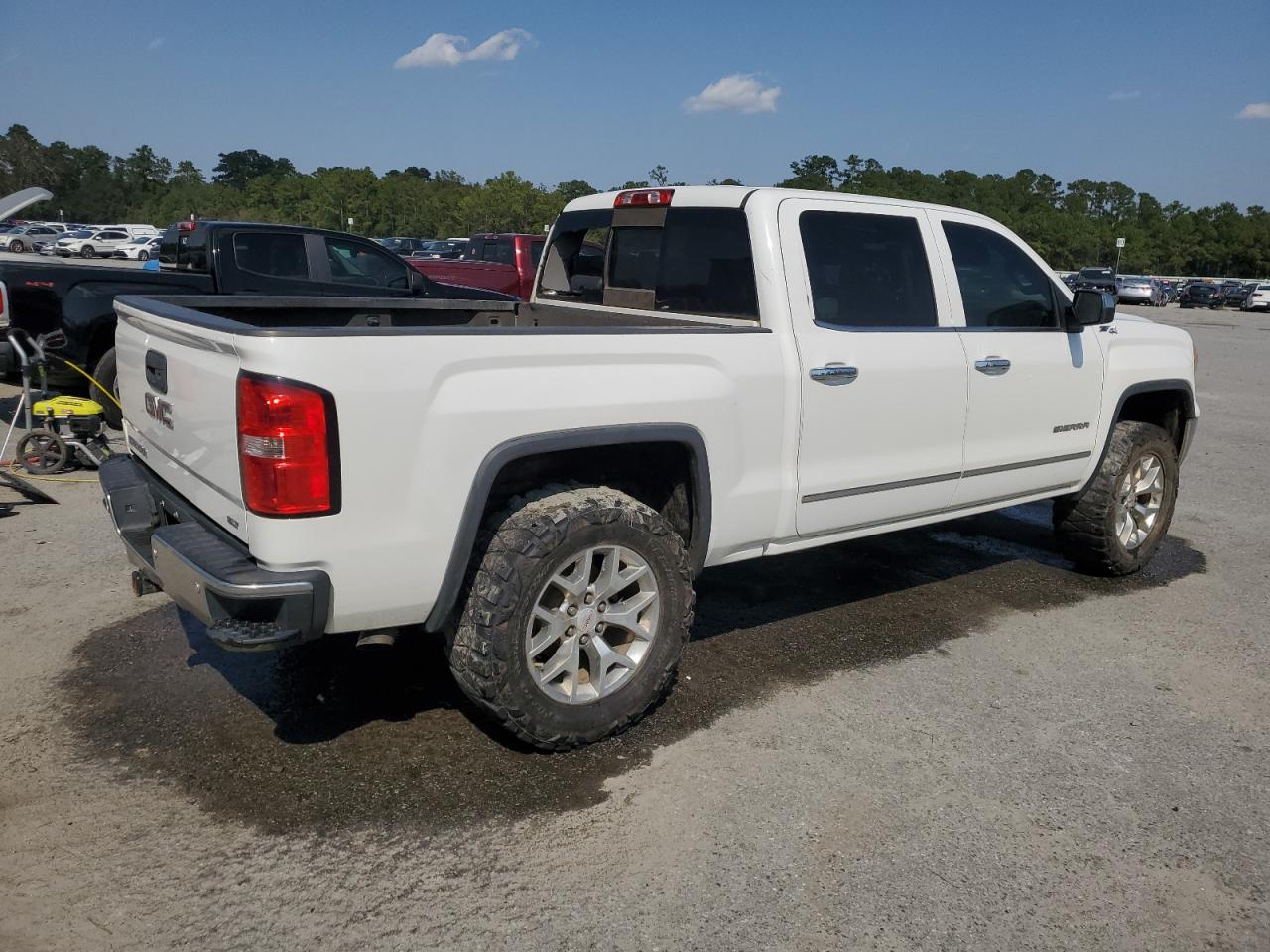 Lot #2907394112 2015 GMC SIERRA K15