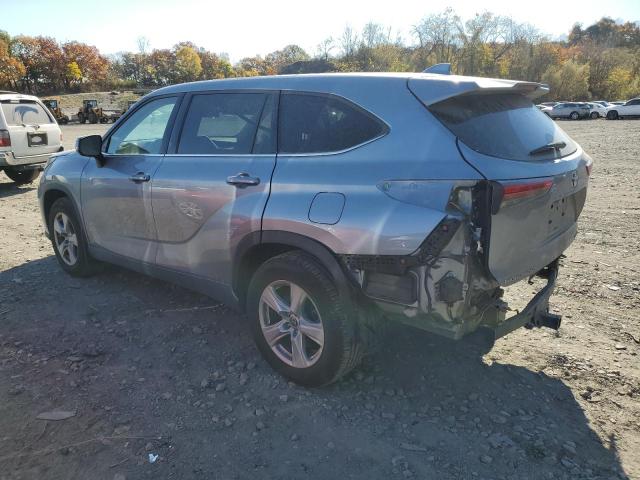 VIN 5TDBZRBH0LS014889 2020 Toyota Highlander, L no.2