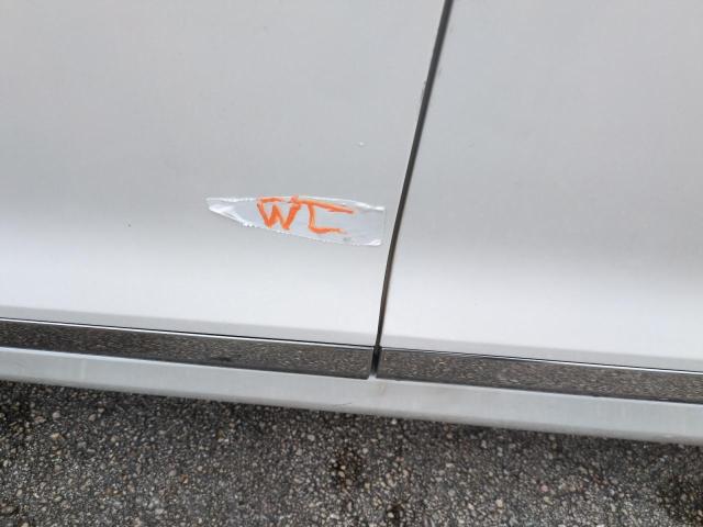 2016 HYUNDAI AZERA KMHFG4JG3GA549216