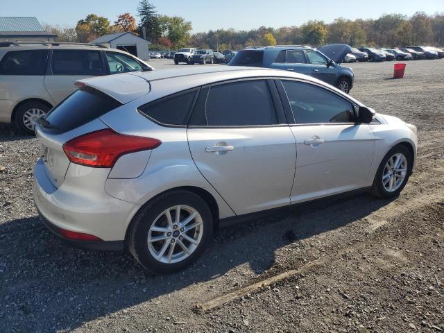 VIN 1FADP3K22FL350627 2015 Ford Focus, SE no.3