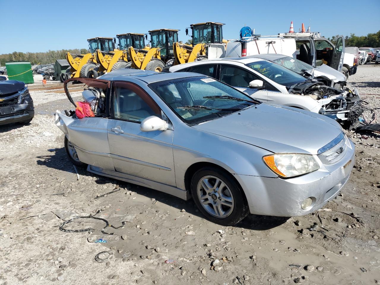 Lot #2909816236 2005 KIA SPECTRA LX