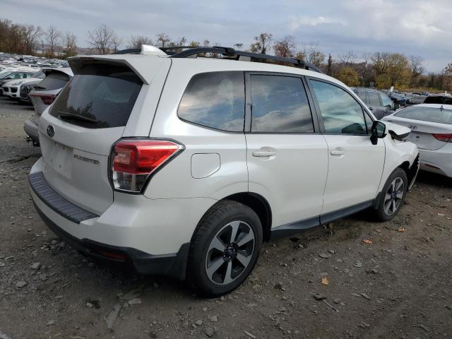 VIN JF2SJAEC7JG607263 2018 Subaru Forester, 2.5I Pr... no.3