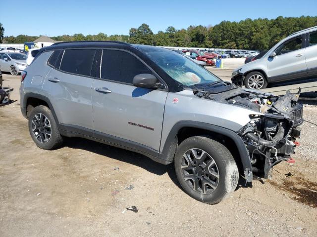 VIN 3C4NJDDB0MT594281 2021 JEEP COMPASS no.4