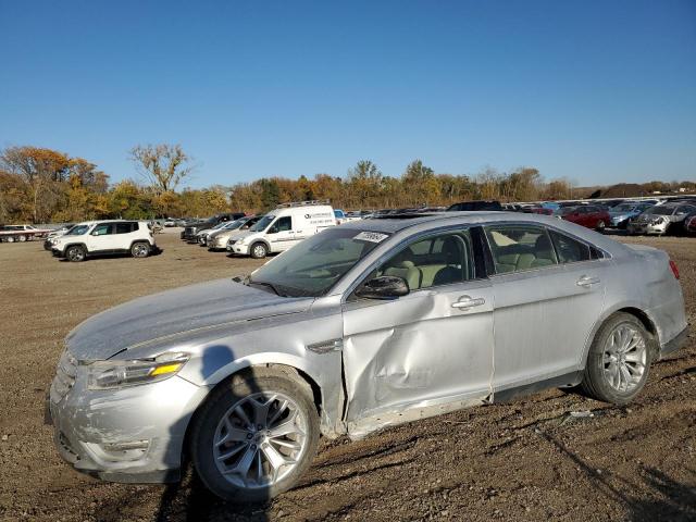 VIN 1FAHP2F80JG110259 2018 FORD TAURUS no.1