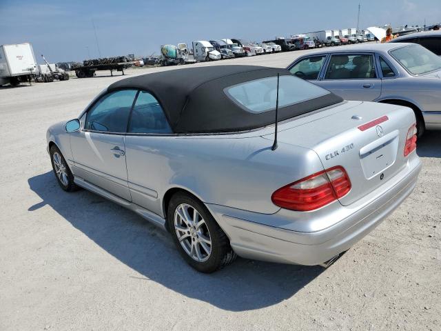 MERCEDES-BENZ CLK 430 2002 silver converti gas WDBLK70G22T095514 photo #3