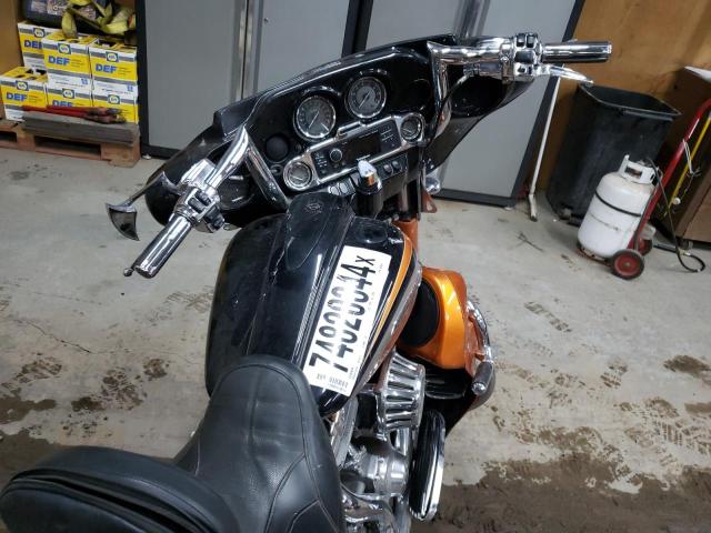 2011 HARLEY-DAVIDSON FLHXSE2 1HD1PZ816BB952900