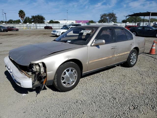 NISSAN MAXIMA GXE 1992 gold  gas JN1HJ01P6NT623546 photo #1