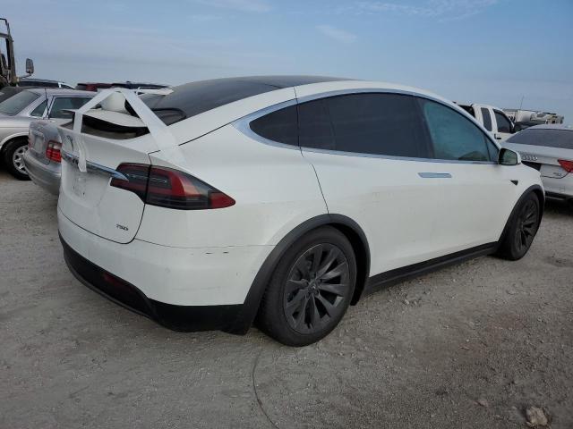 VIN 5YJXCBE28HF076817 2017 Tesla MODEL X no.3