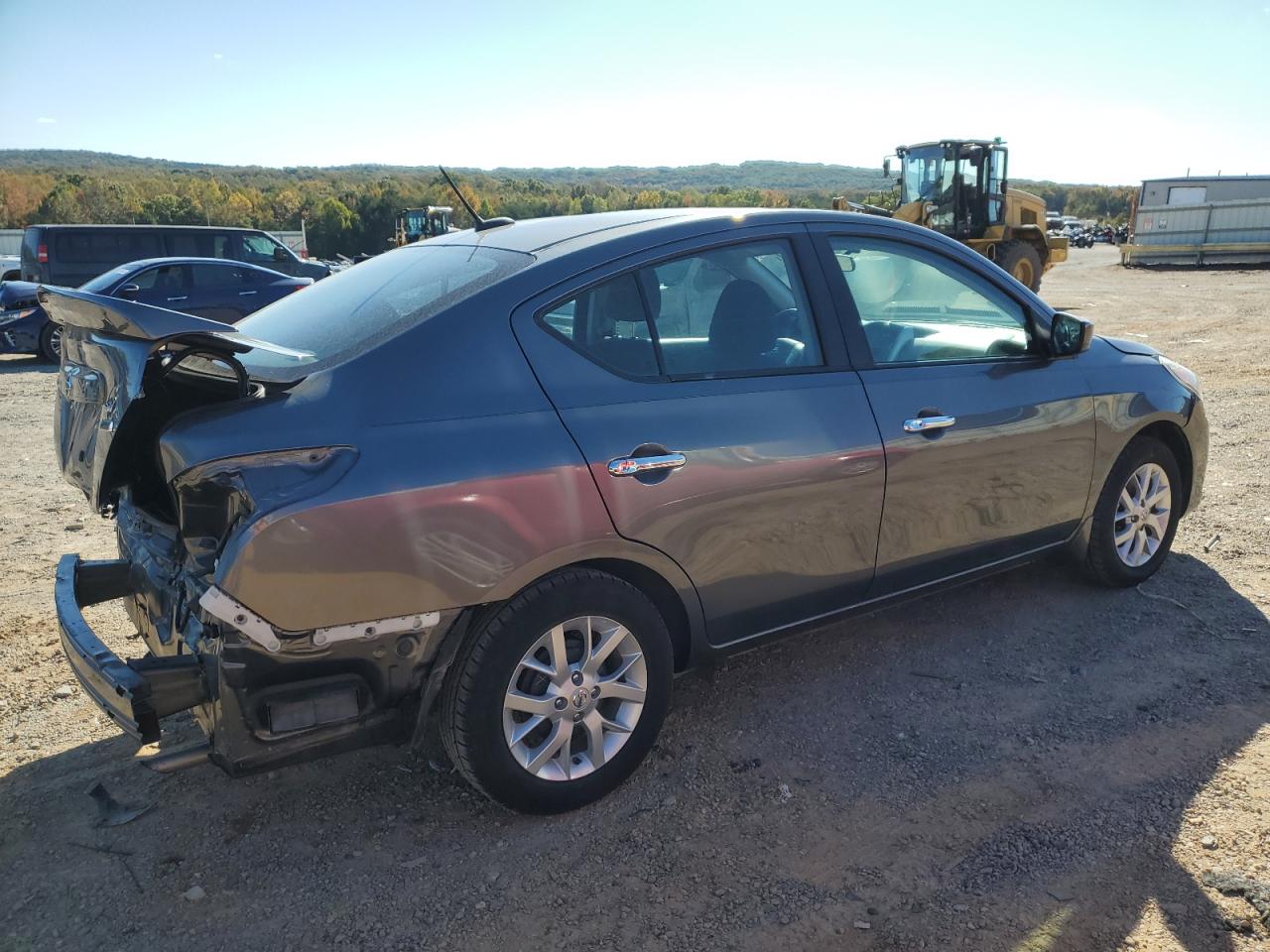 Lot #2912068642 2019 NISSAN VERSA S