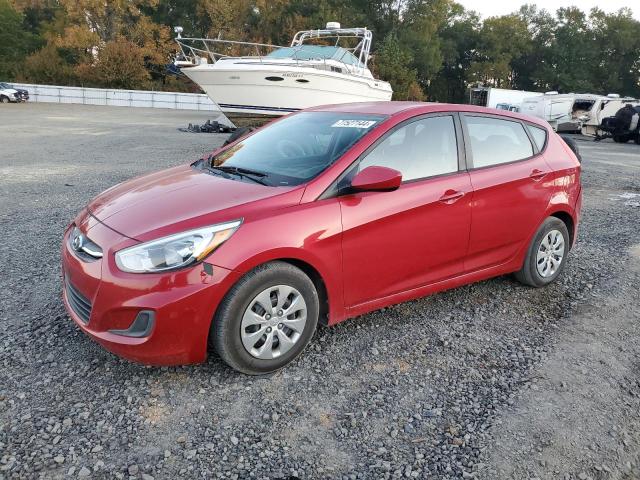 HYUNDAI ACCENT SE 2016 red hatchbac gas KMHCT5AE5GU285918 photo #1