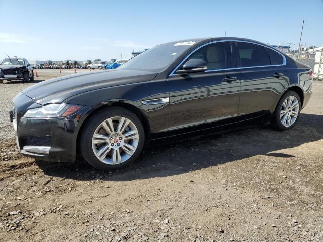 VIN SAJBD4BV0HCY43592 2017 Jaguar XF, Premium no.1