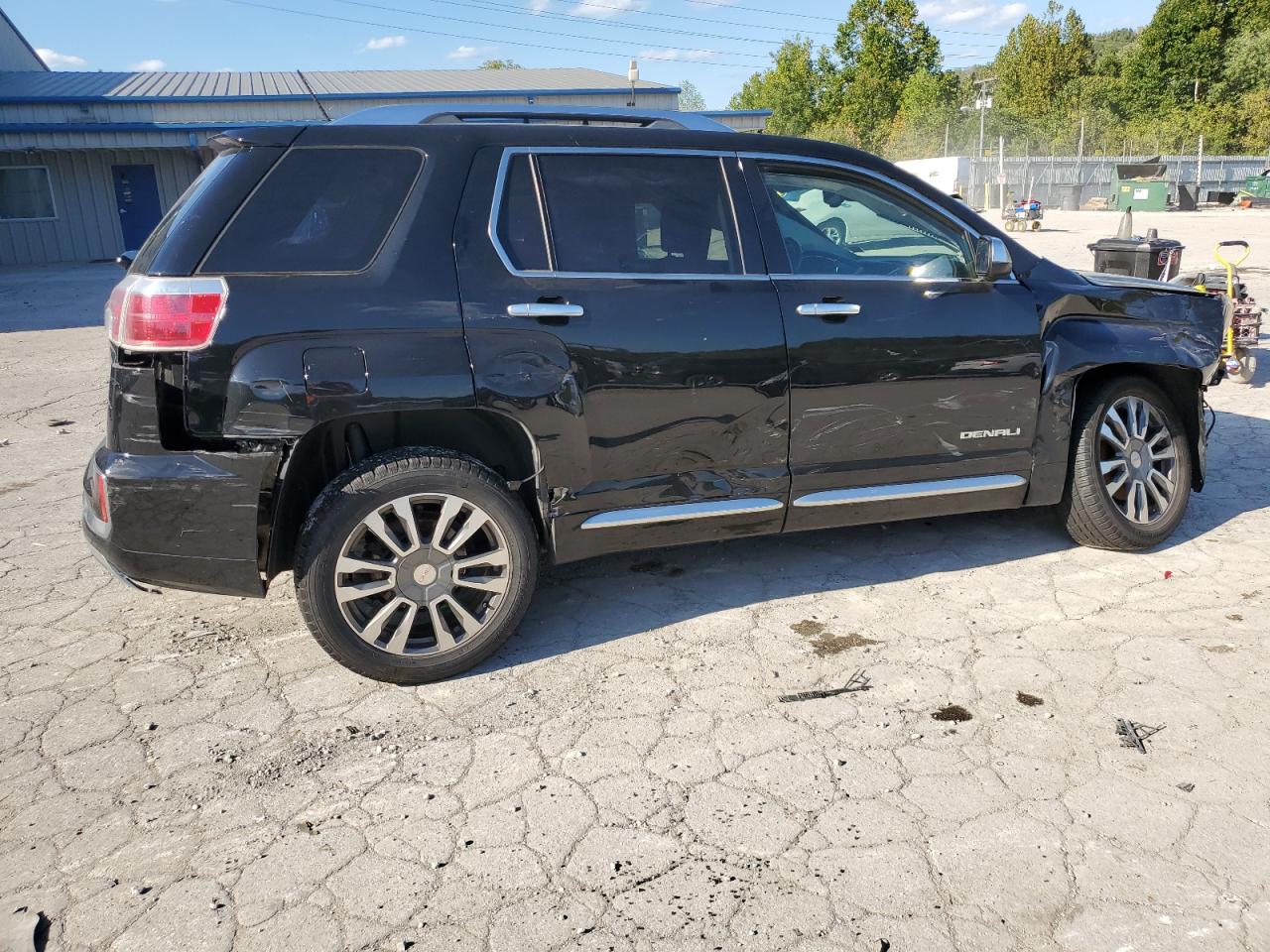 Lot #3034343123 2017 GMC TERRAIN DE