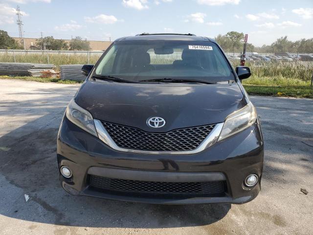 VIN 5TDXZ3DC0HS784568 2017 Toyota Sienna, SE no.5