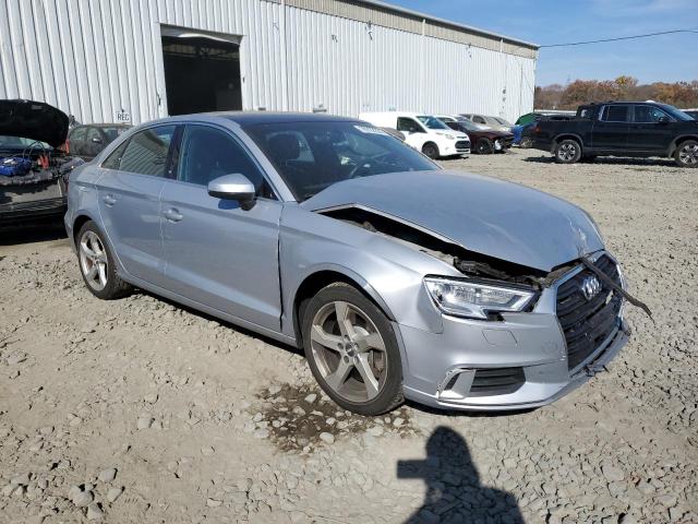 VIN WAUBEGFF3K1020428 2019 AUDI A3 no.4