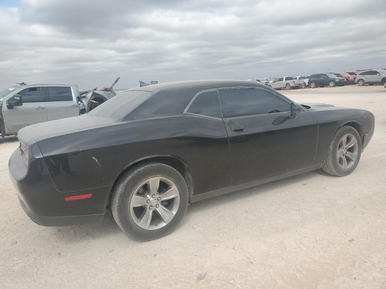 Lot #3021131198 2015 DODGE CHALLENGER