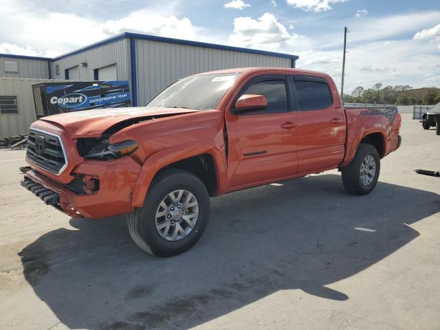 VIN 5TFAZ5CNXHX031337 2017 Toyota Tacoma, Double Cab no.1