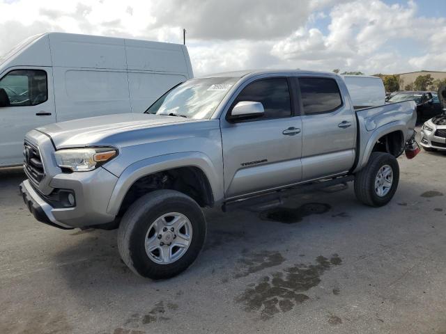 VIN 5TFAZ5CN4KX076734 2019 Toyota Tacoma, Double Cab no.1