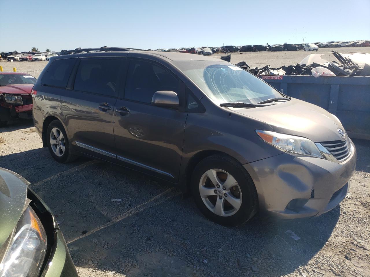 Lot #2924005169 2011 TOYOTA SIENNA LE