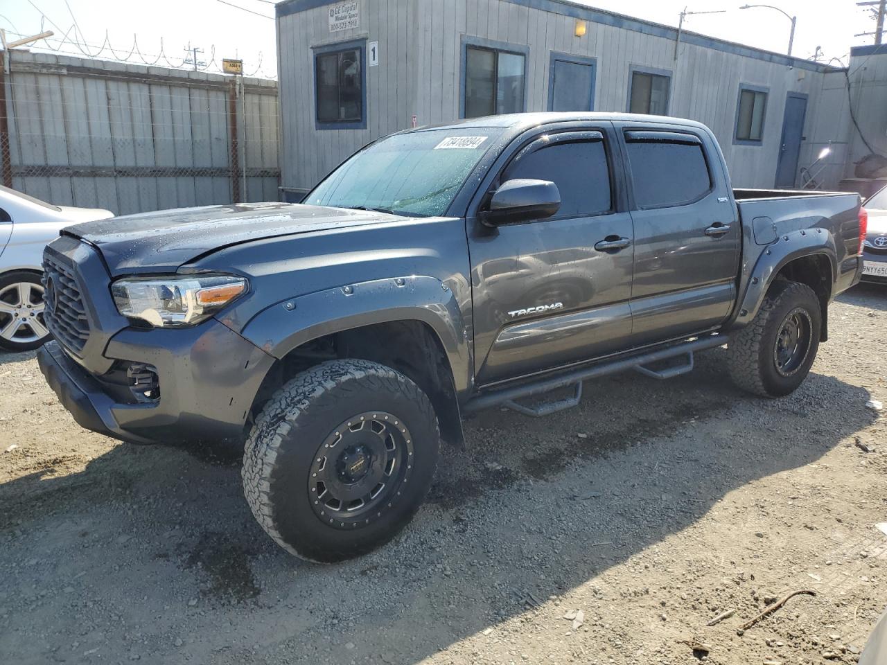 Toyota Tacoma 2017 GRN325L