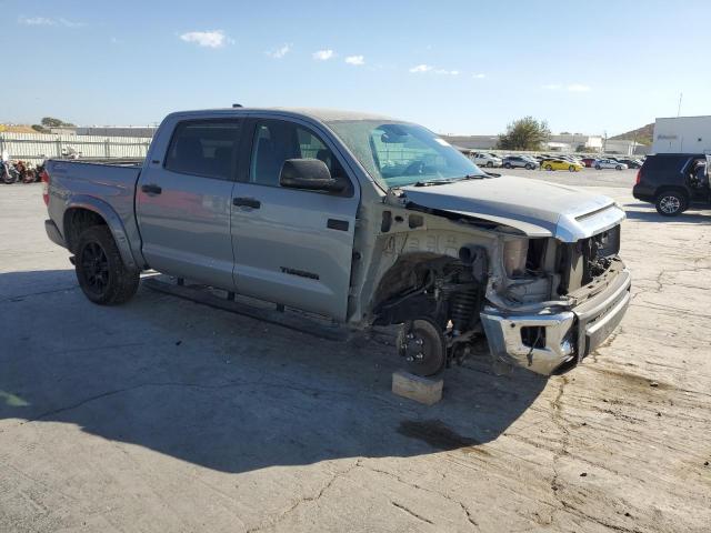 VIN 5TFDY5F14MX040778 2021 TOYOTA TUNDRA no.4