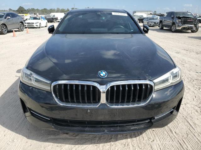 VIN WBA33AG03PCL72387 2023 BMW 5 Series, 530XE no.5