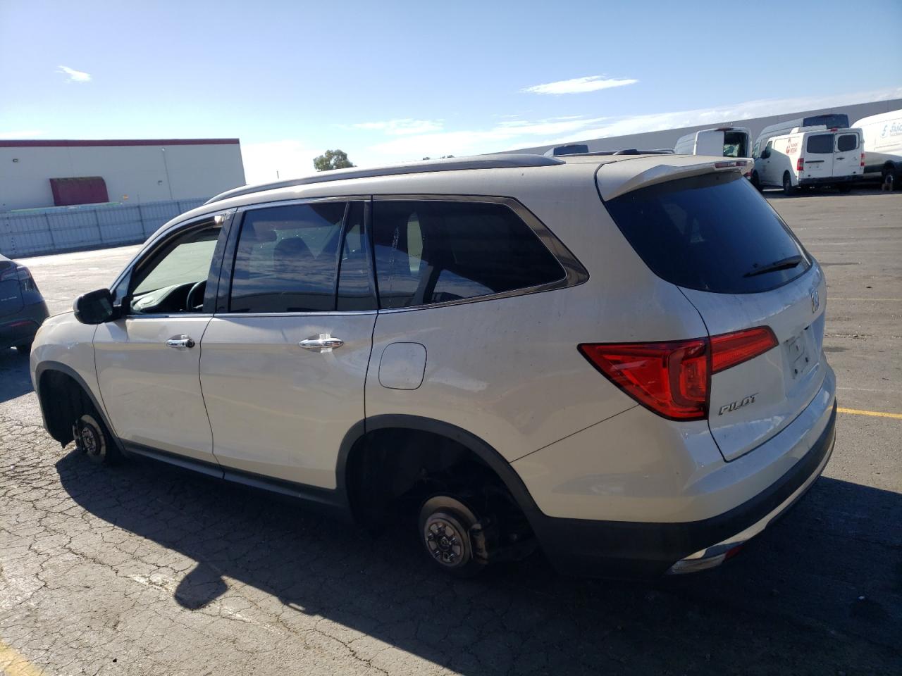 Lot #2940661330 2017 HONDA PILOT TOUR