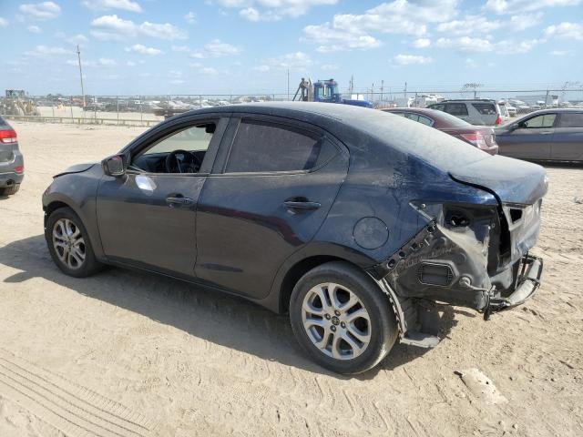 VIN 3MYDLBYV2JY306632 2018 Toyota Yaris no.2