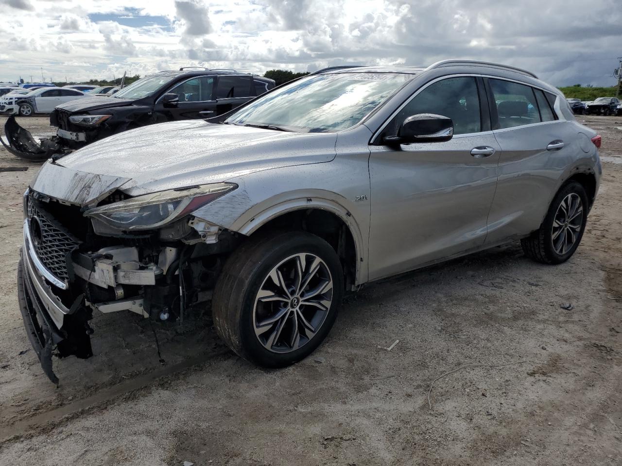 Lot #2979376613 2018 INFINITI QX30 BASE