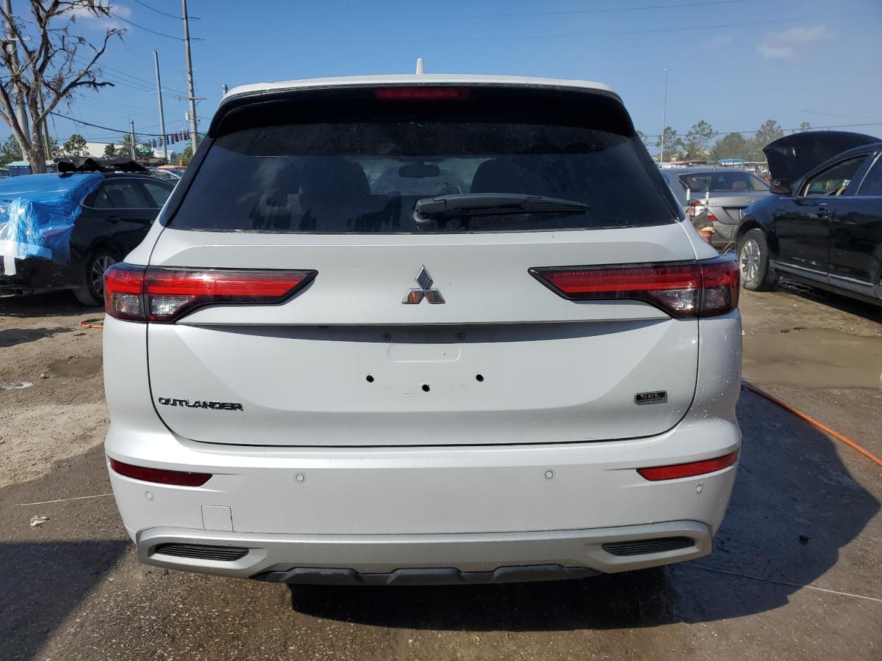 Lot #2976946568 2022 MITSUBISHI OUTLANDER