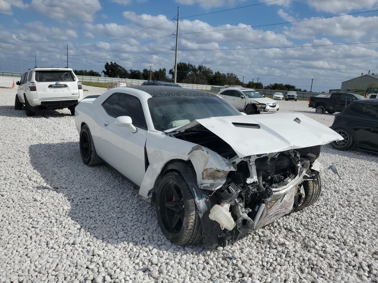 Lot #3031884278 2018 DODGE CHALLENGER